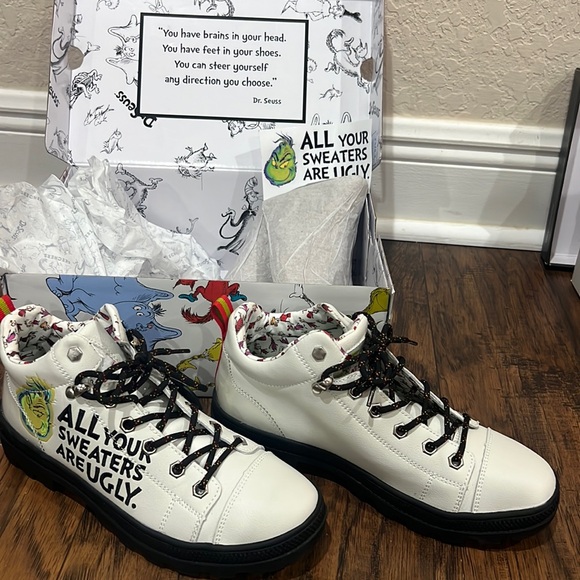 SKECHERS DR. SEUSS ALL YOUR SWEATERS ARE UGLY ROADIES BOOTS size 8 used once - Picture 3 of 15